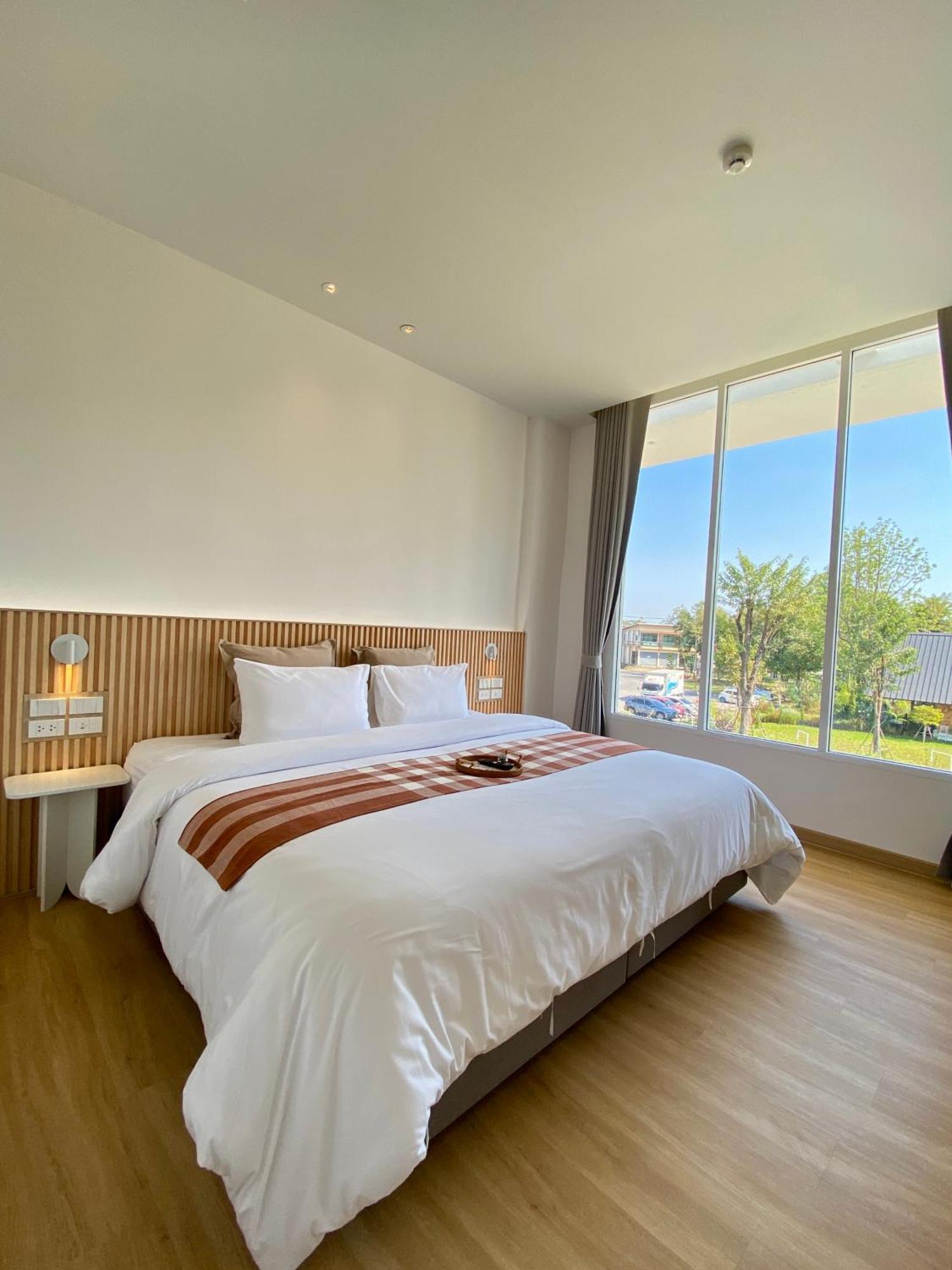 Punn Hotel Korat Nakhonratchasima Esterno foto